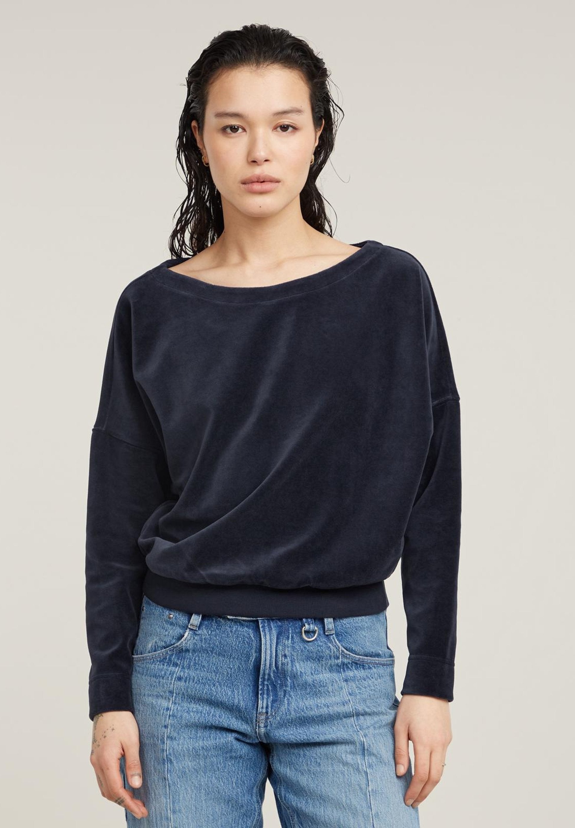 BATWING VELVET LOOSE Media 3