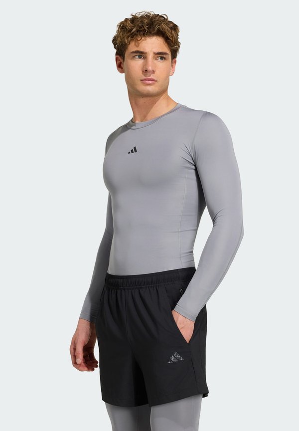 adidas Performance TECHFIT COMPRESSION TRAINING LONG SLEEVE T-SHIRT - Long sleeved top - grey