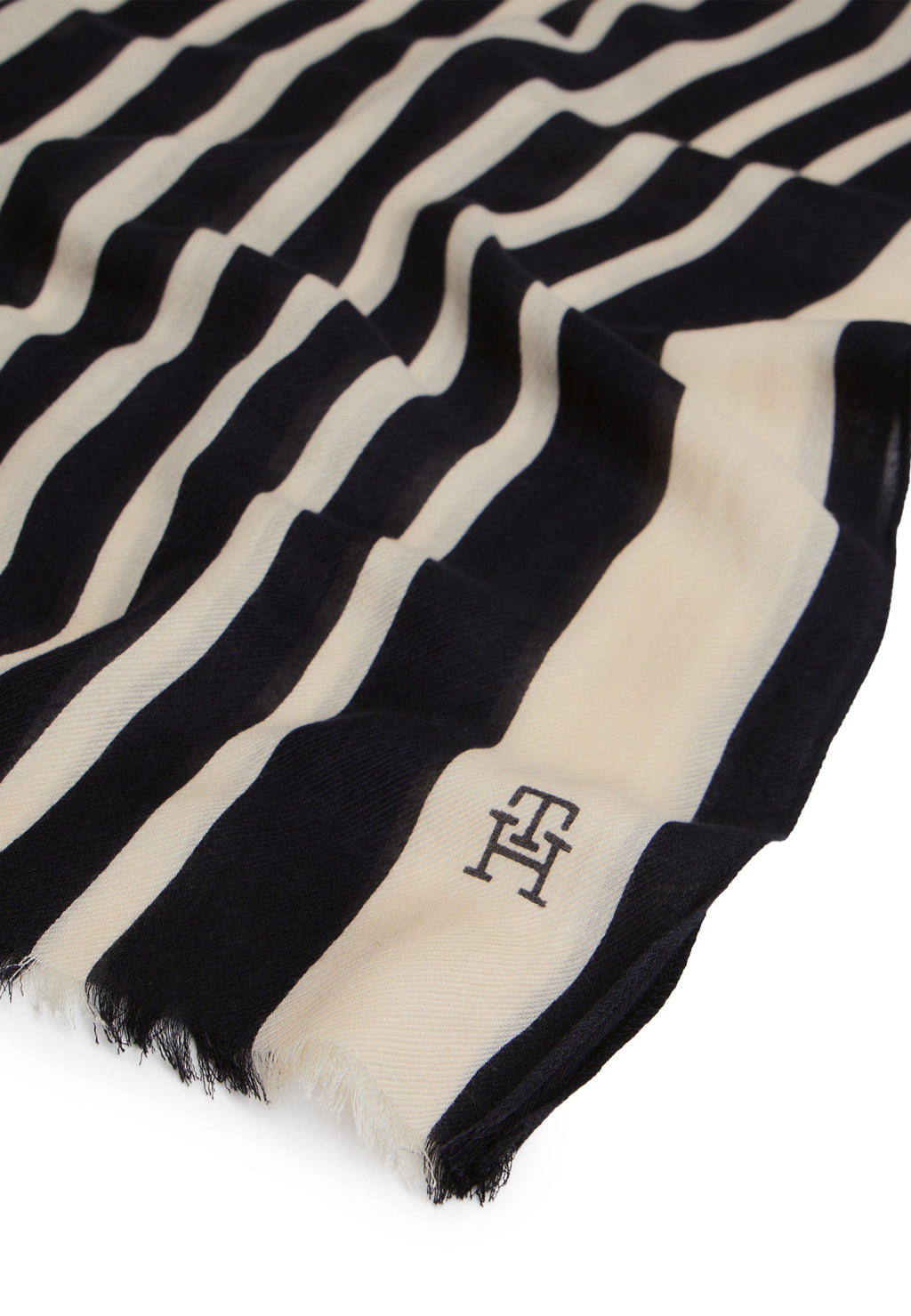CHIC TH MONOGRAM RECTANGULAR SCARF Media 3