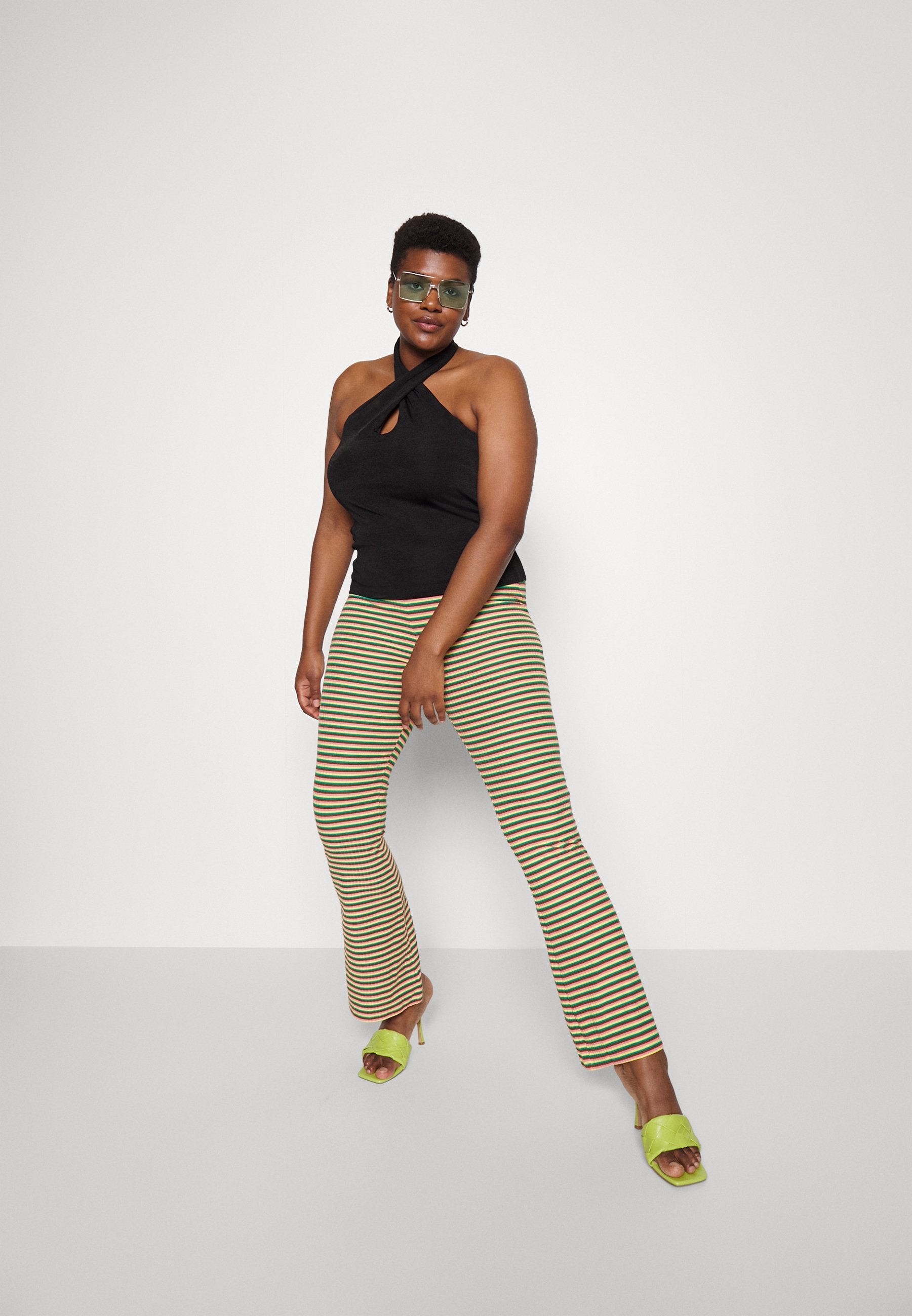 CAROFELIA FLARED PANT Media 2