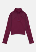 Langärmliger, kastanienroter Nike Pro Pullover mit Viertel-Reißverschluss, Daumenlöchern an den Bündchen sowie blauem Logo-Text und Swoosh auf der Vorderseite und dem Ärmel.