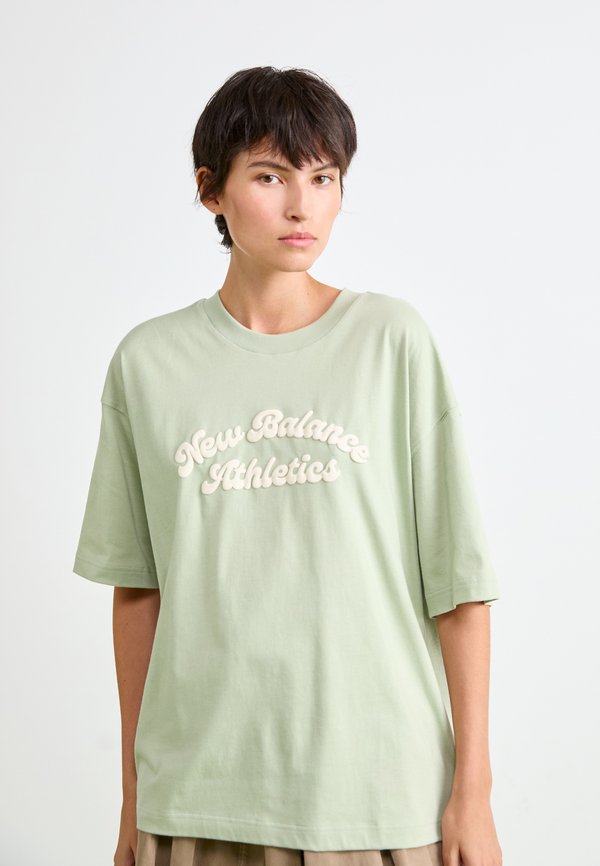 New Balance LINEAR HERITAGE - Print T-shirt - green
