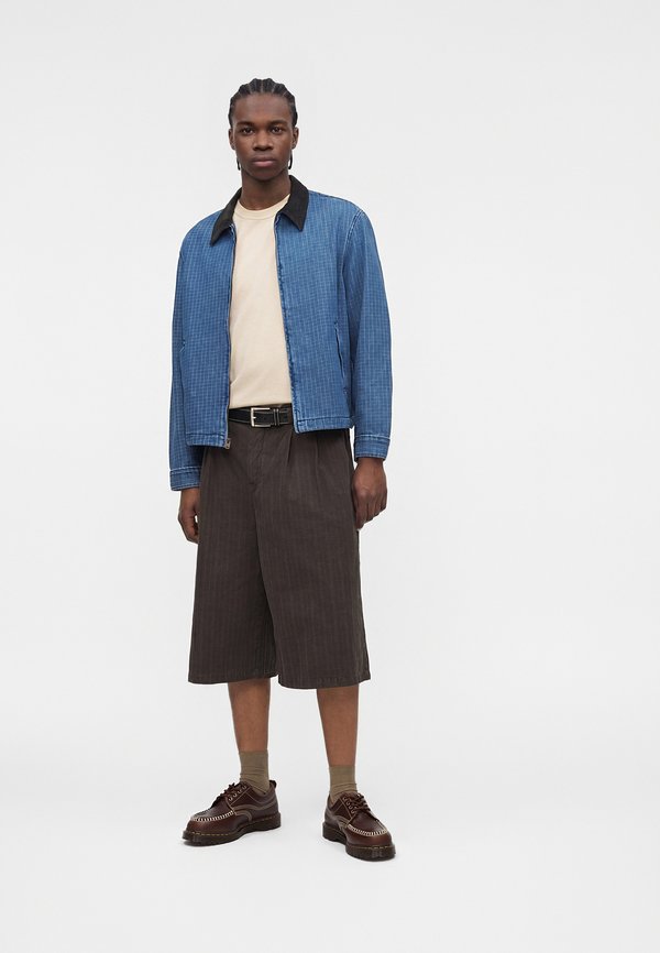Levi's® CASTRO