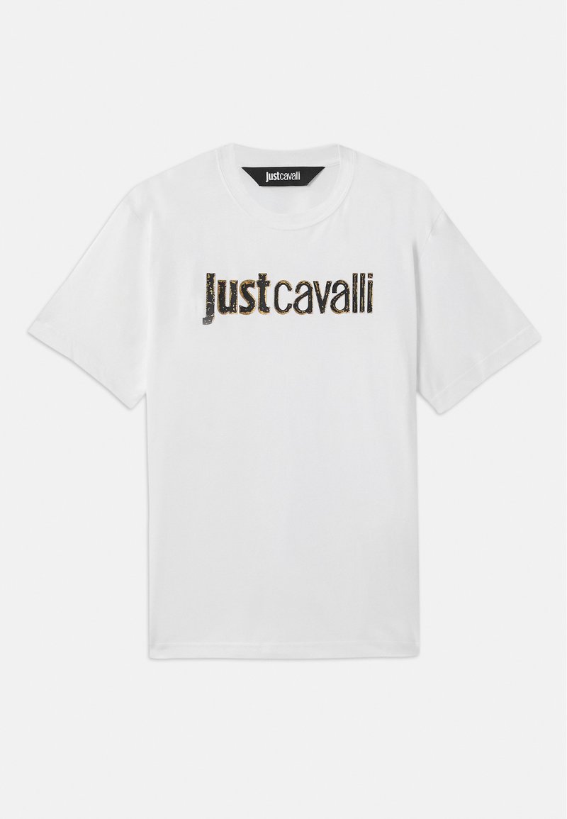 Weißes kurzärmliges T-Shirt mit verblasstem schwarzem und goldfarbenem "Just Cavalli"-Text, der über die Brust gedruckt ist, und einem schwarzen Etikett im Kragen.