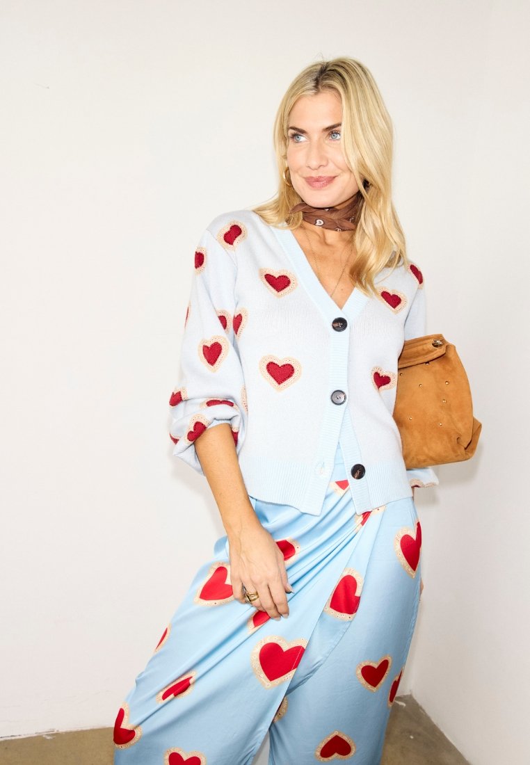 Never Fully Dressed HEART