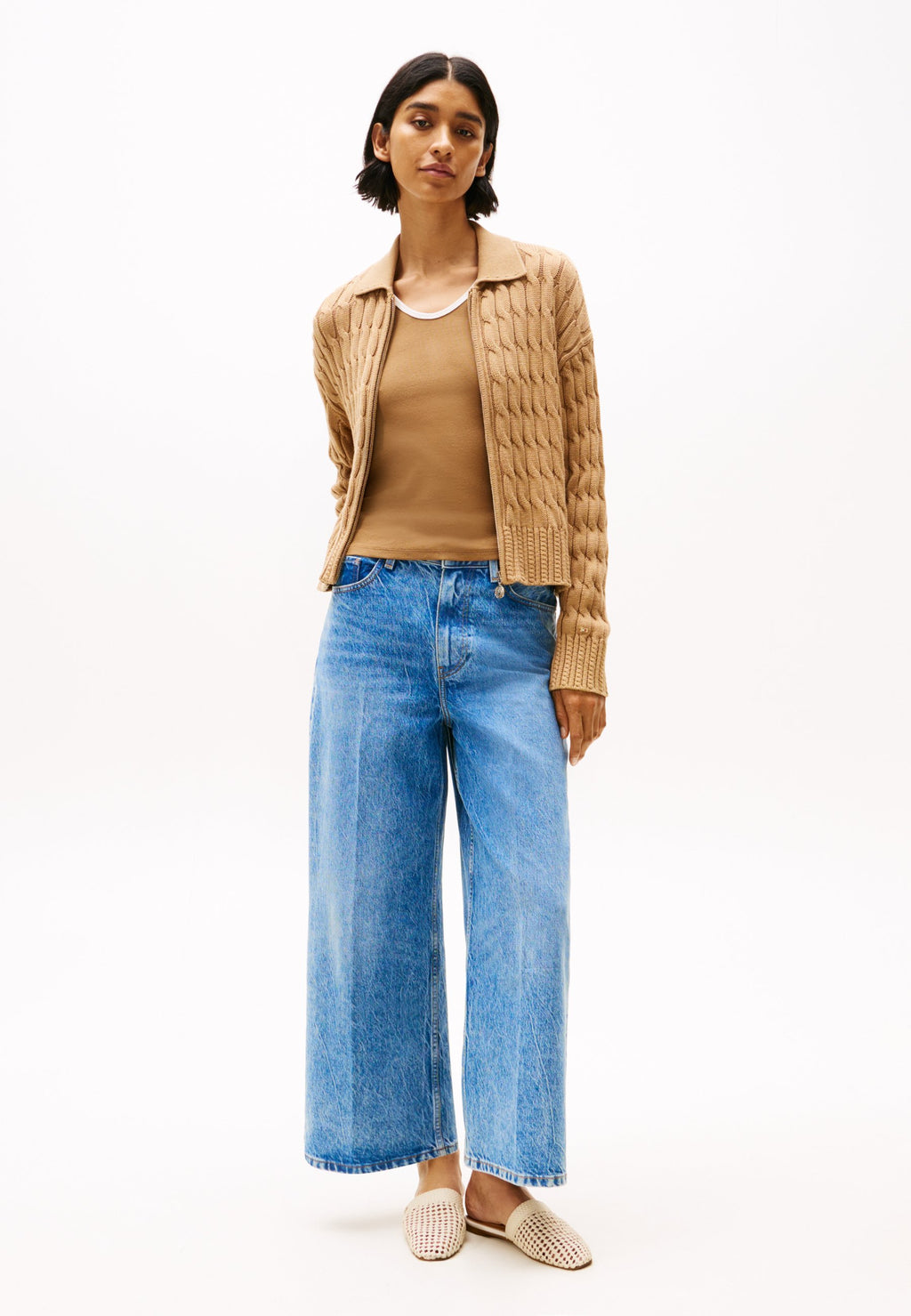 WIDE LEG  Media 2