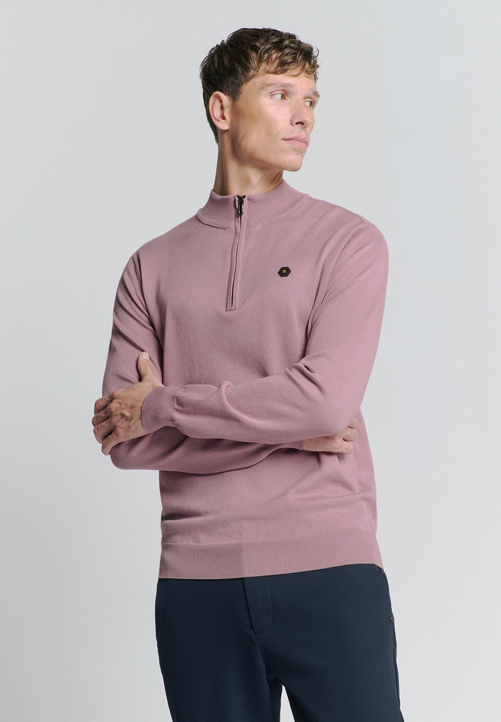 HALF-ZIP Media 3