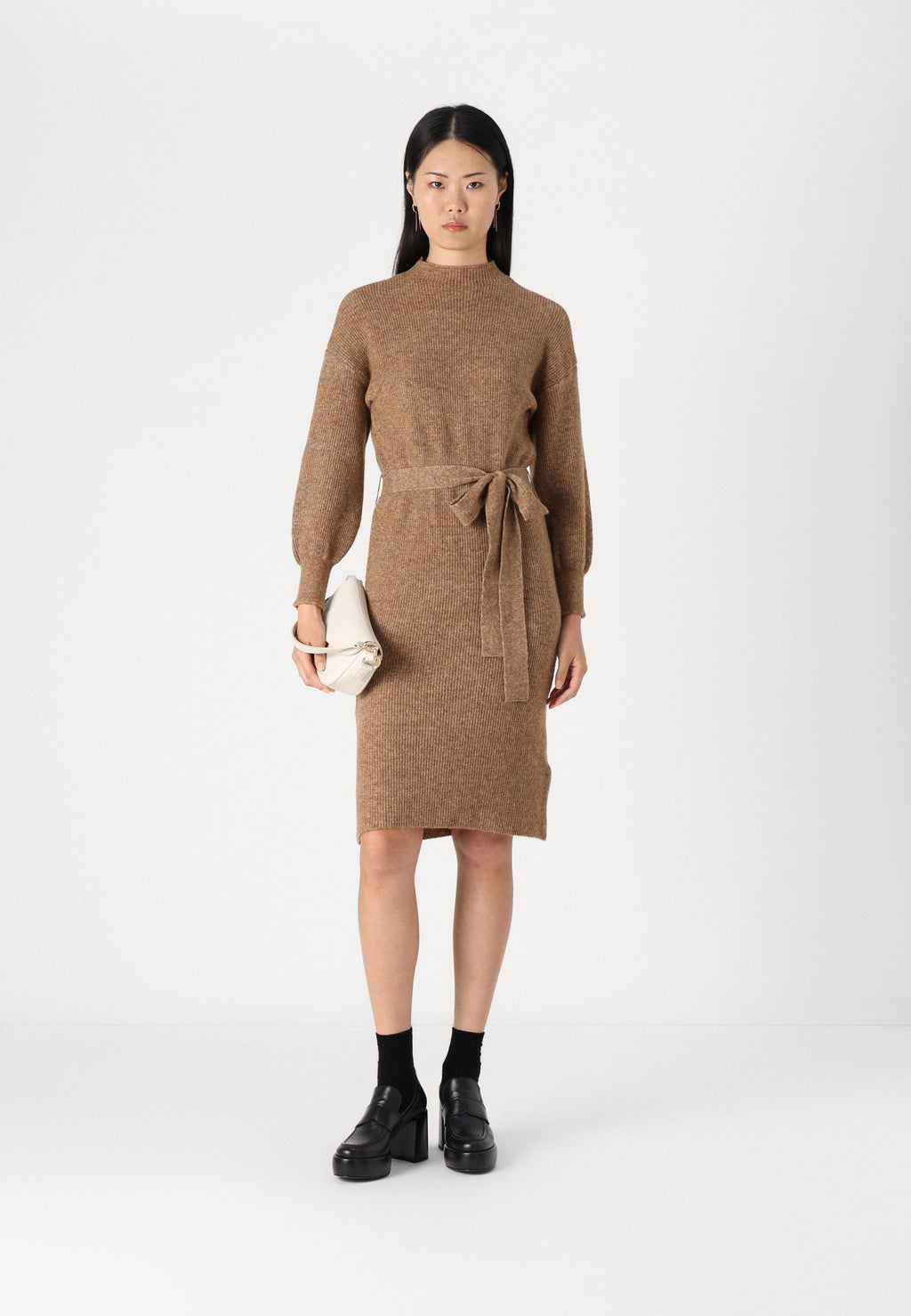 Knitted ONLTHILDE midi Media 2