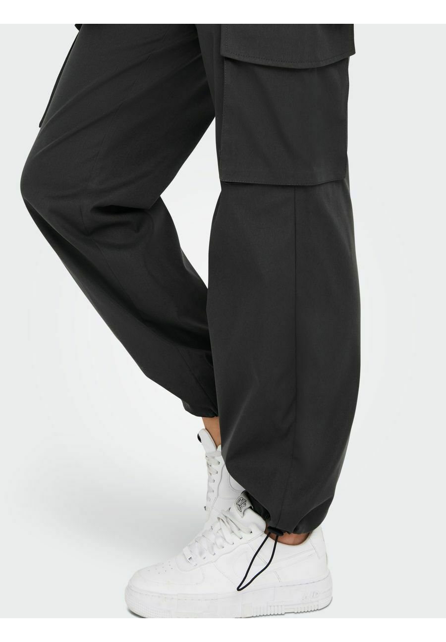 ONLY Cargo ONLCASHI Regular Fit
