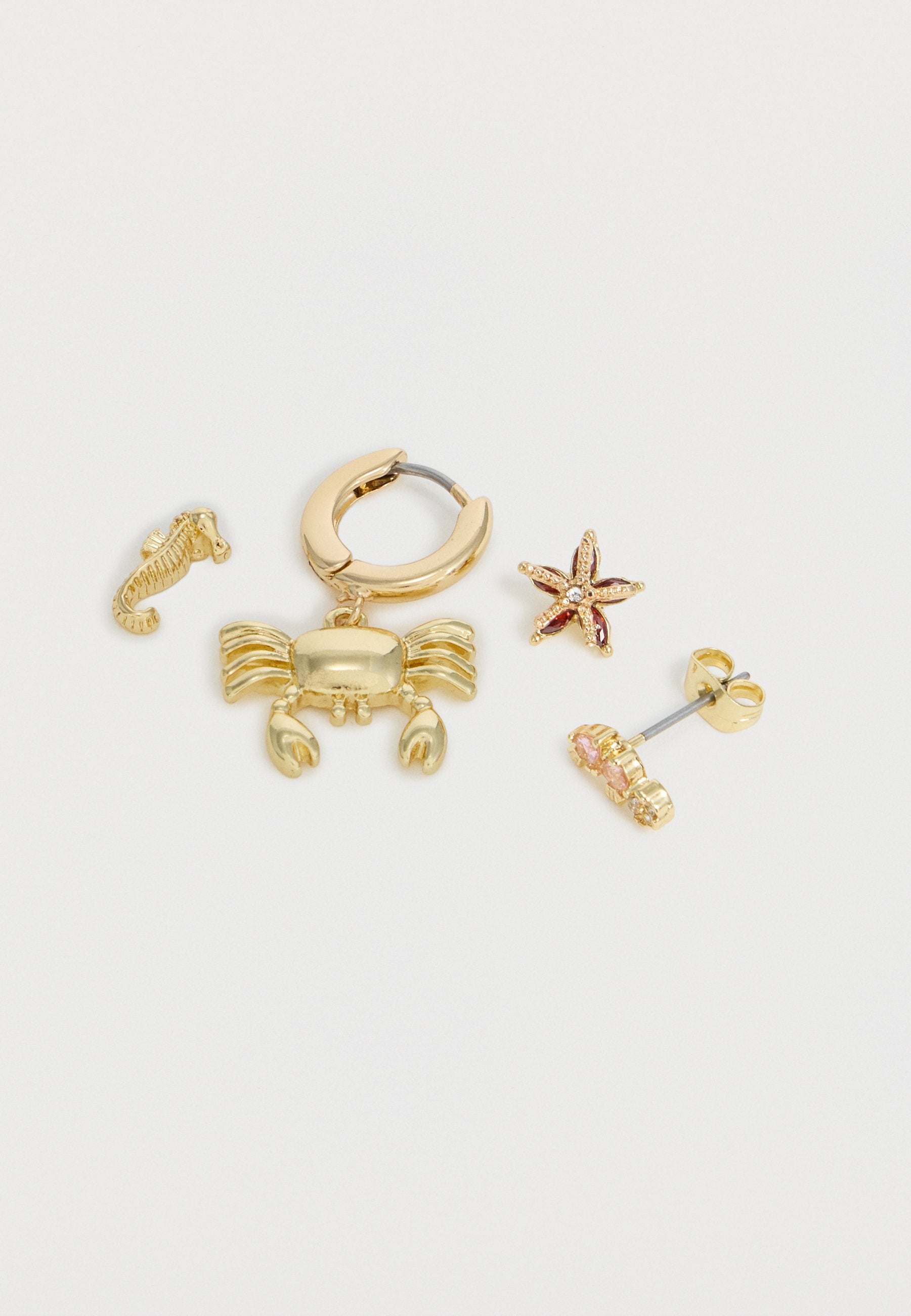 Pieces PCKAMARI EARRINGS 4 PACK