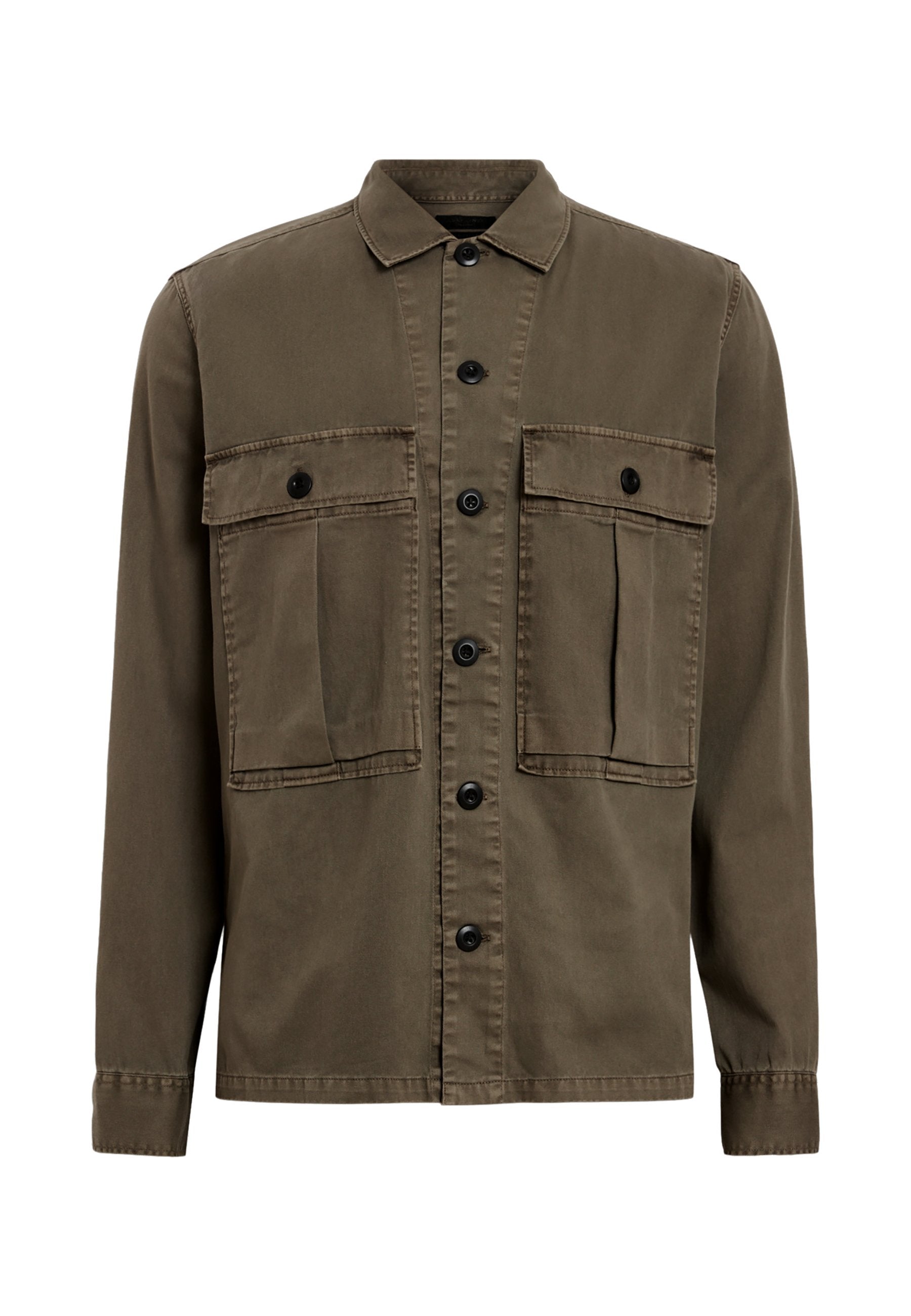 Olivengrüne Hemdjacke aus Baumwollstoff, mit zwei Brusttaschen, einer durchgehenden Knopfleiste mit schwarzen Knöpfen und einem klassischen Kragen.