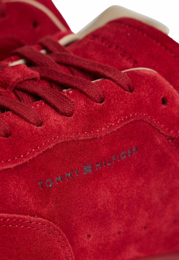 Tommy Hilfiger LUXE EMBOSSED LOGO