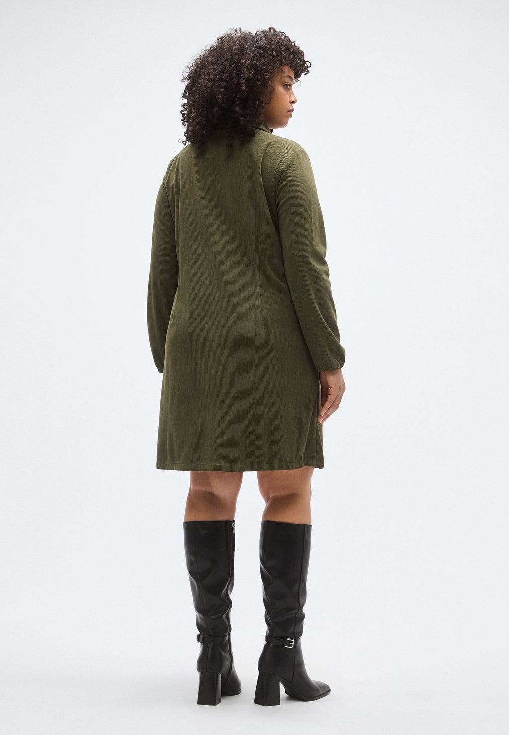CARMAKINTA HOMA SHIRT KNEE DRESS Media 4