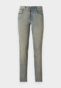 Schmale Jeans aus hellblauem Denim mit einem Reißverschluss vorne, fünf Taschen und einem ausgewaschenen Look mit subtilen Farbvariationen.