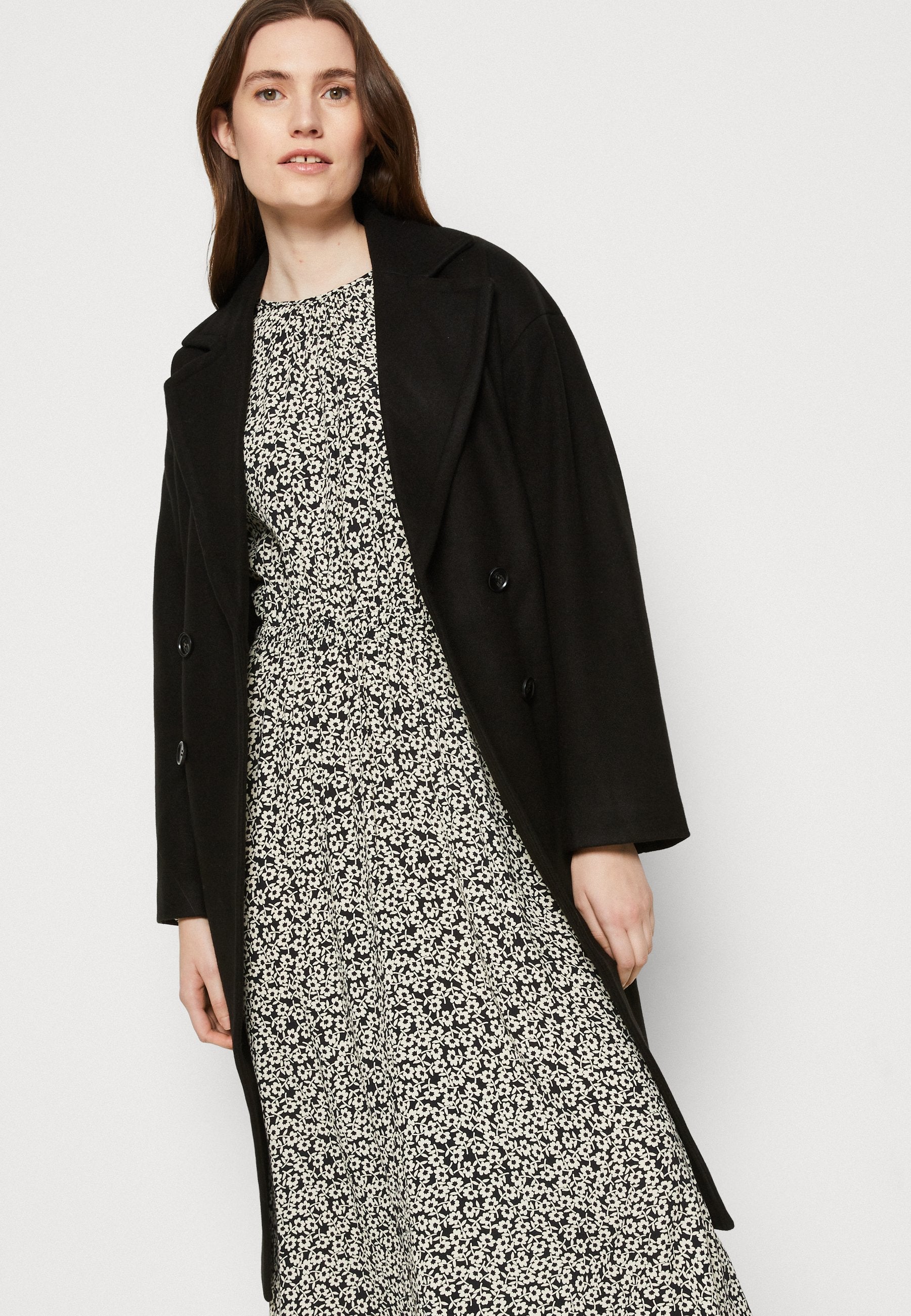 GAP CUTOUT MIDI