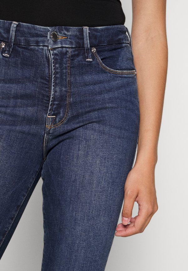 Good American LEGS