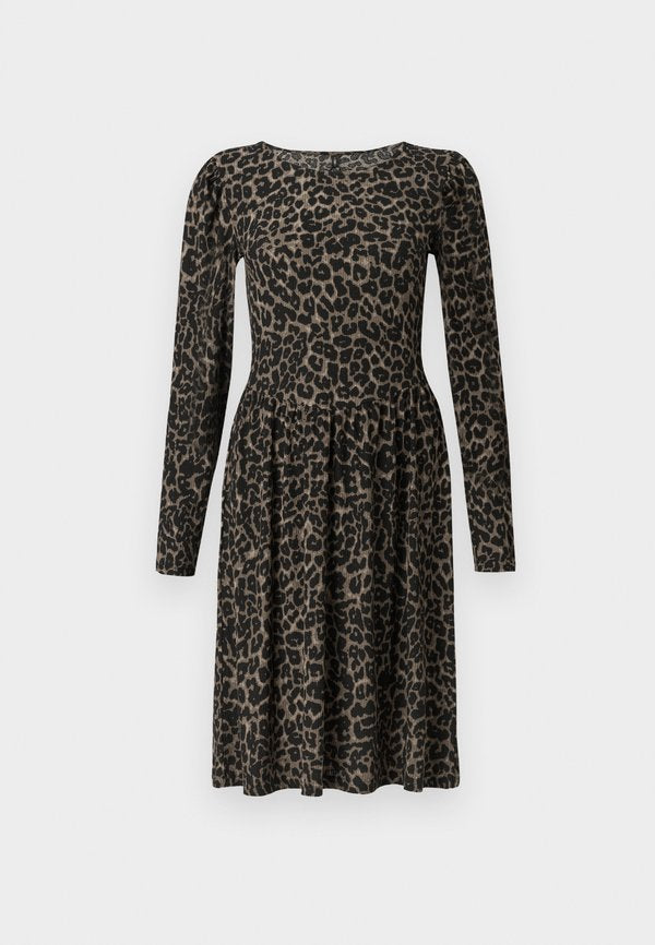 ONLY ONLNIKKIE DRESS - Jersey dress - black