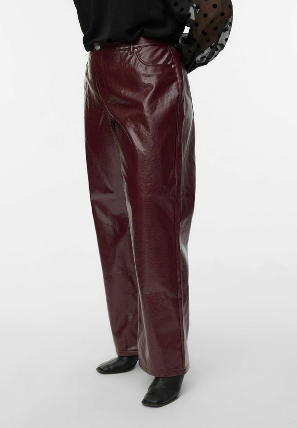 Vero Moda Curve Wide-fit VMCTESSA High rise Wide Leg Fit - Trousers - winetasting