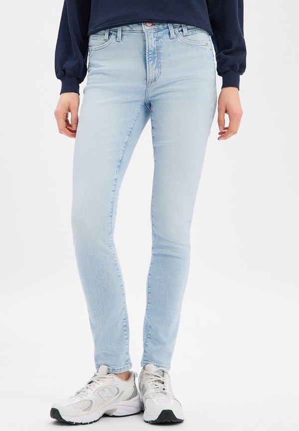s.Oliver IZABELL - Slim fit jeans - bleached