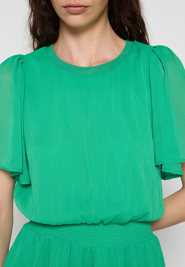 DKNY