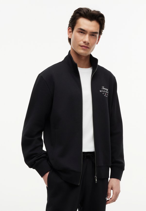 Tommy Hilfiger SCRIPT STACK STAND COLLAR BRAND LOVE