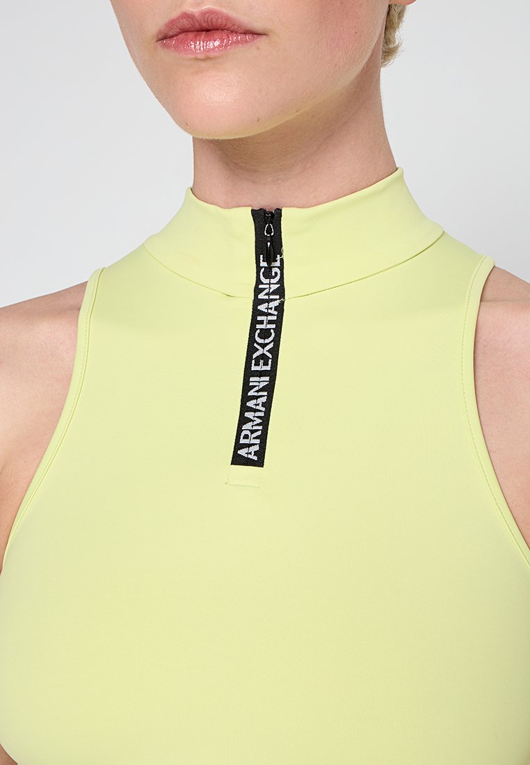 Armani Exchange Top Media 5