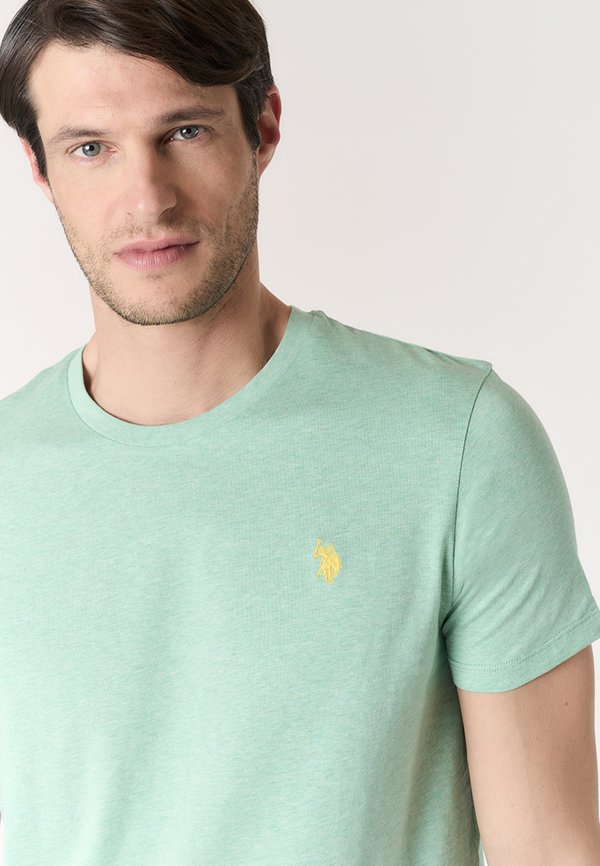U.S. Polo Assn. ZECK
