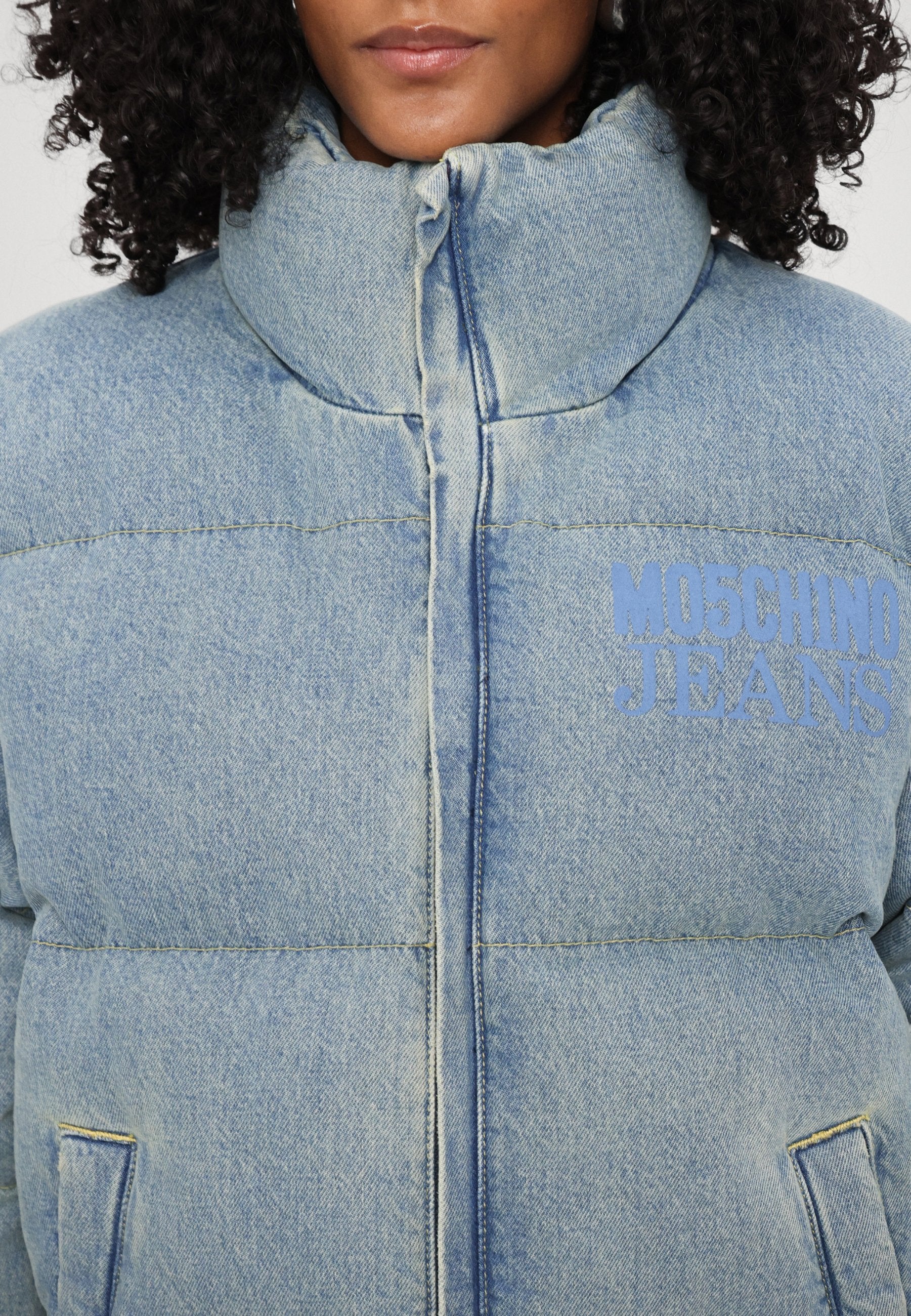 MOSCHINO JEANS