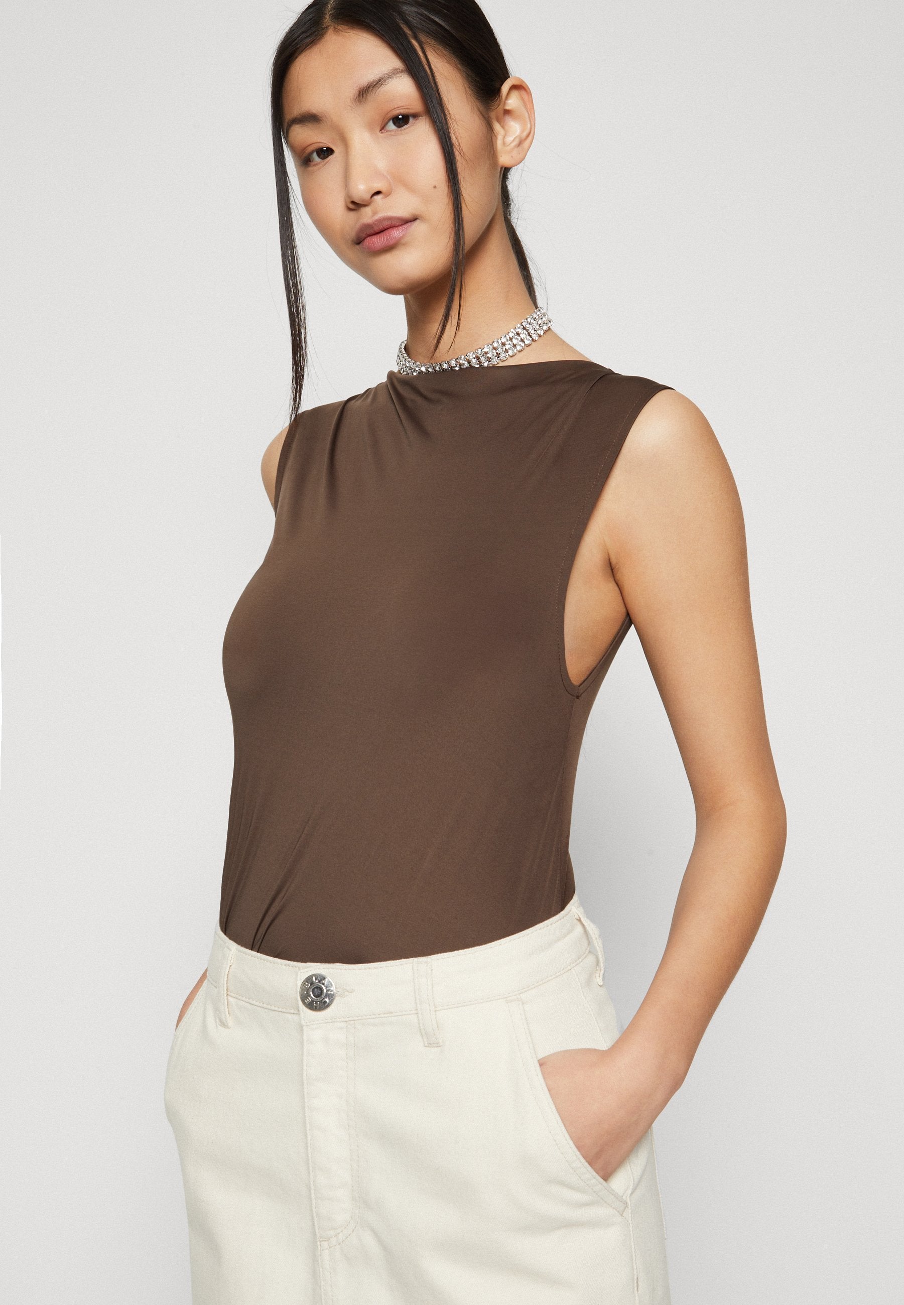BLANCHE COMFY-BL DRAPE TOP
