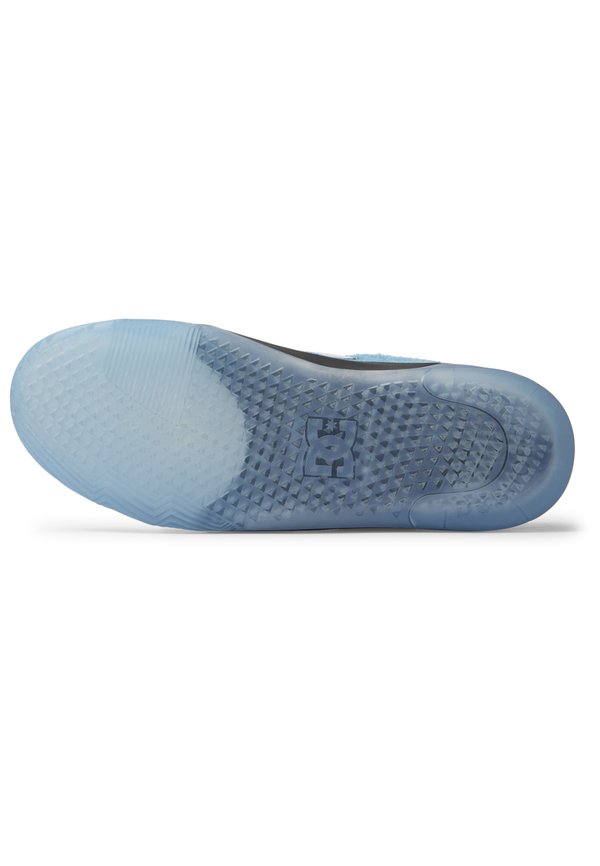 DC Shoes