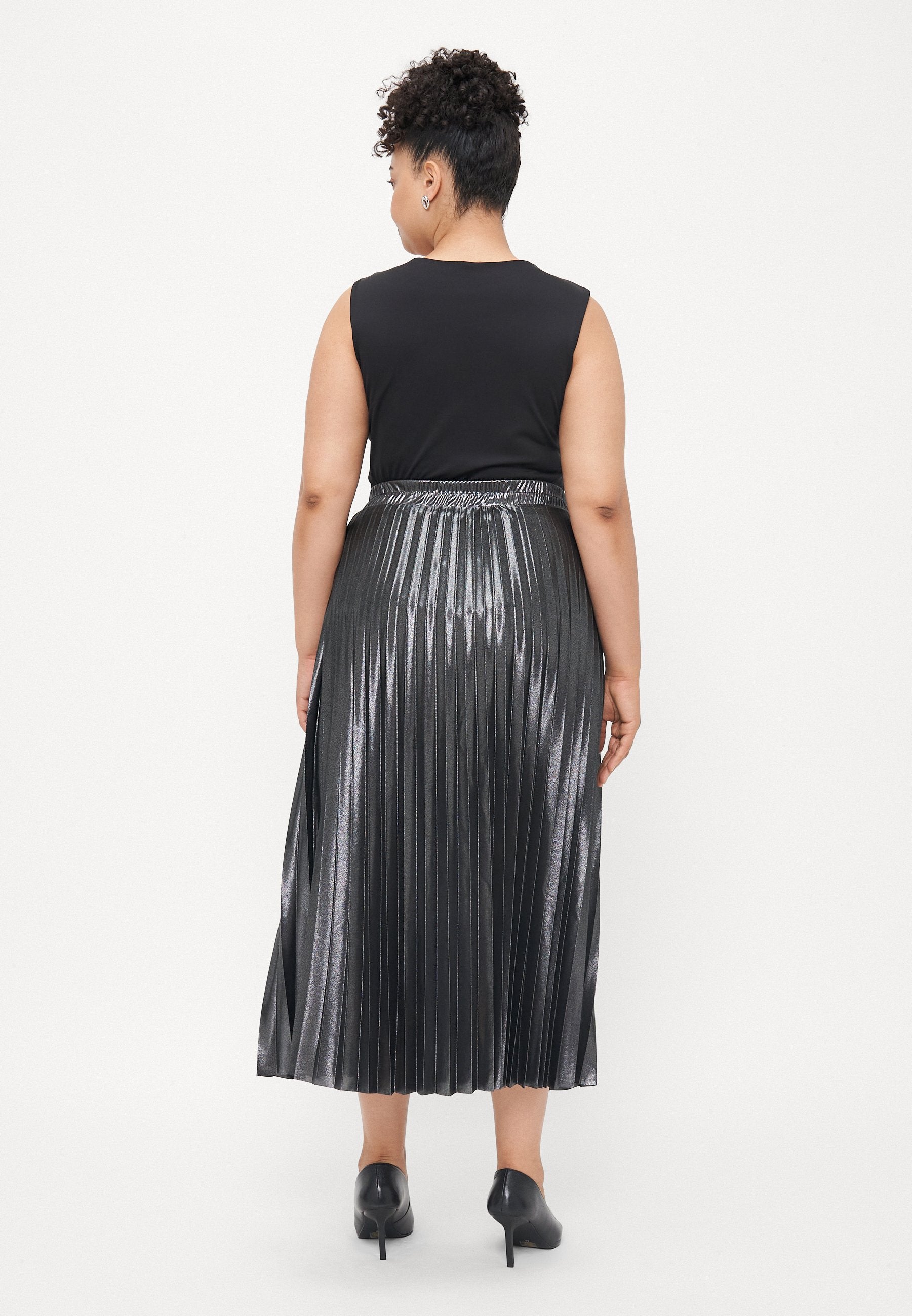 CARLYON PLEATED SHINE SKIRT Media 4