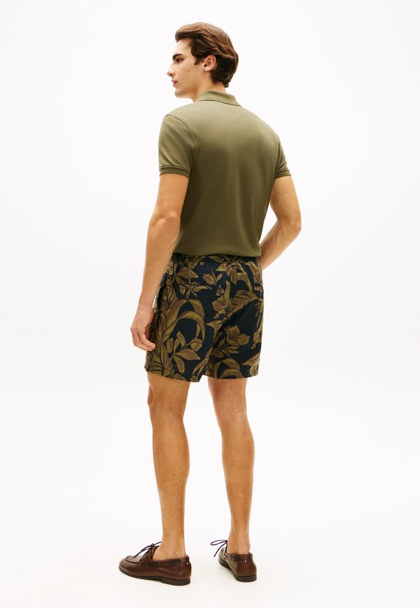 Tommy Hilfiger DOVER PURE LINEN PRINT 6" INSEAM CHINO SHORTS