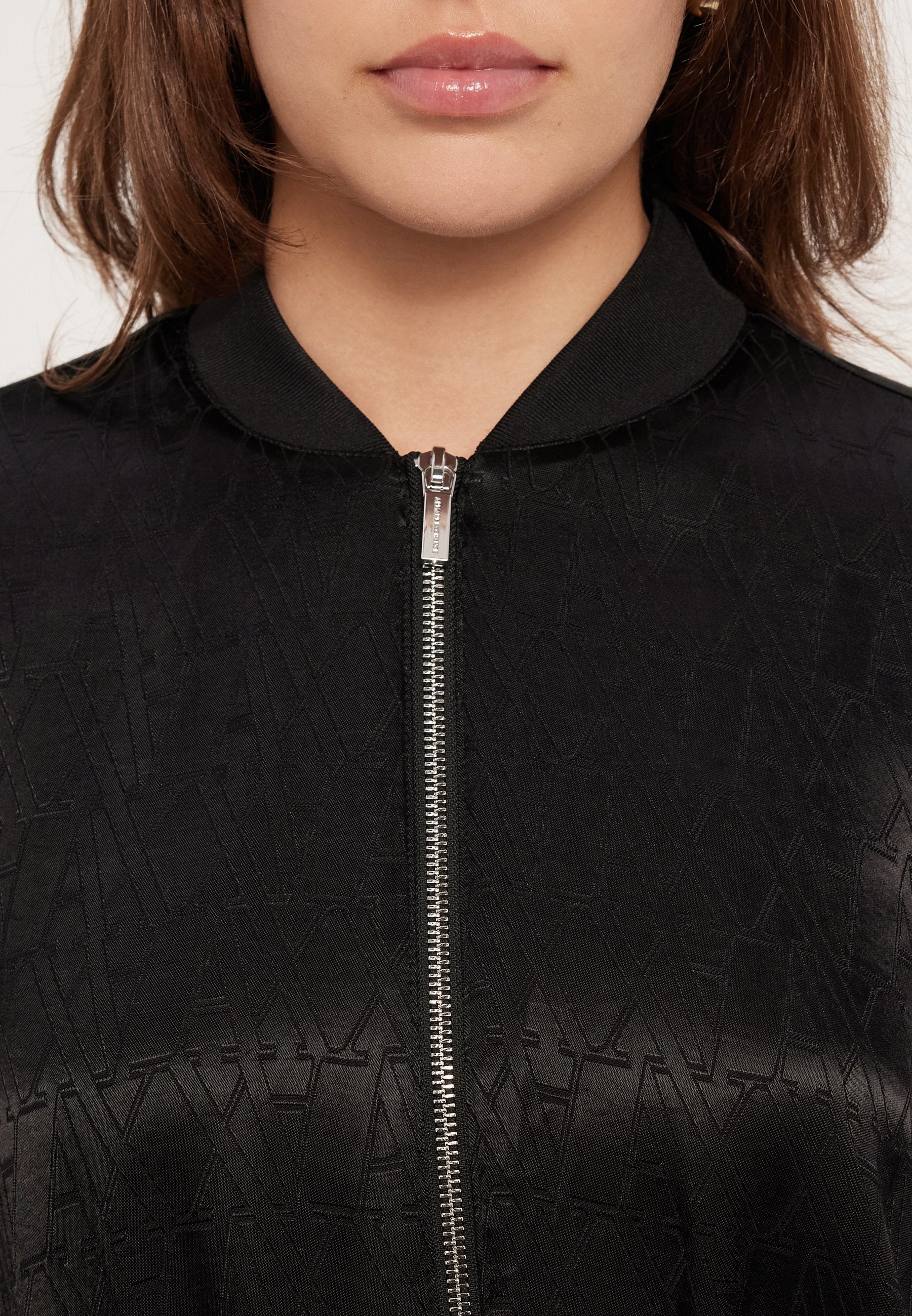 BLOUSON Media 6