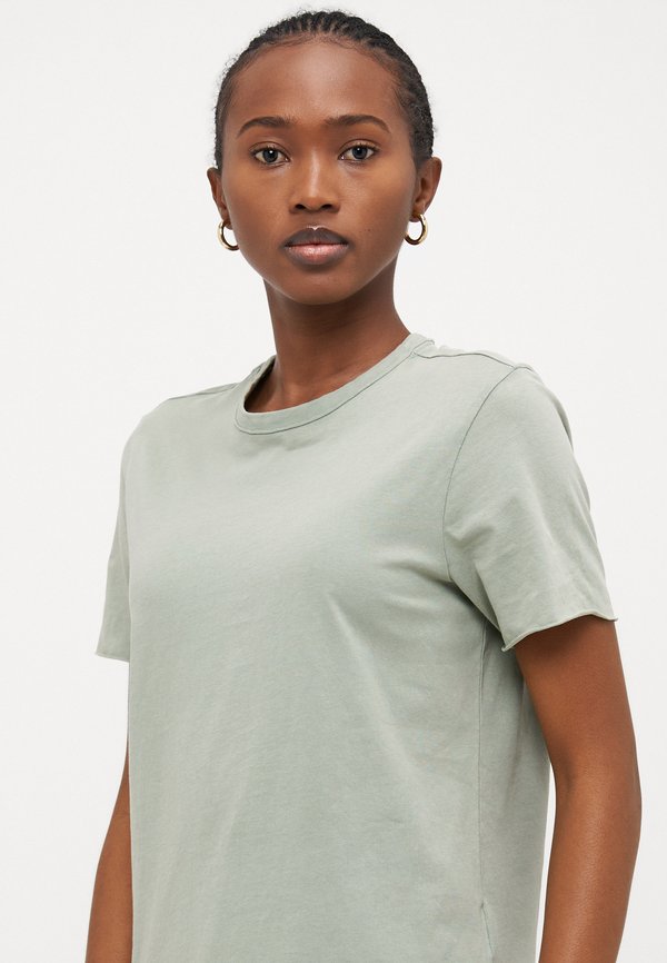ONLY Petite ONLLUCY LIFE O NECK