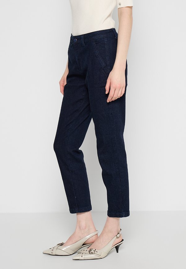 Sisley SLIM FIT