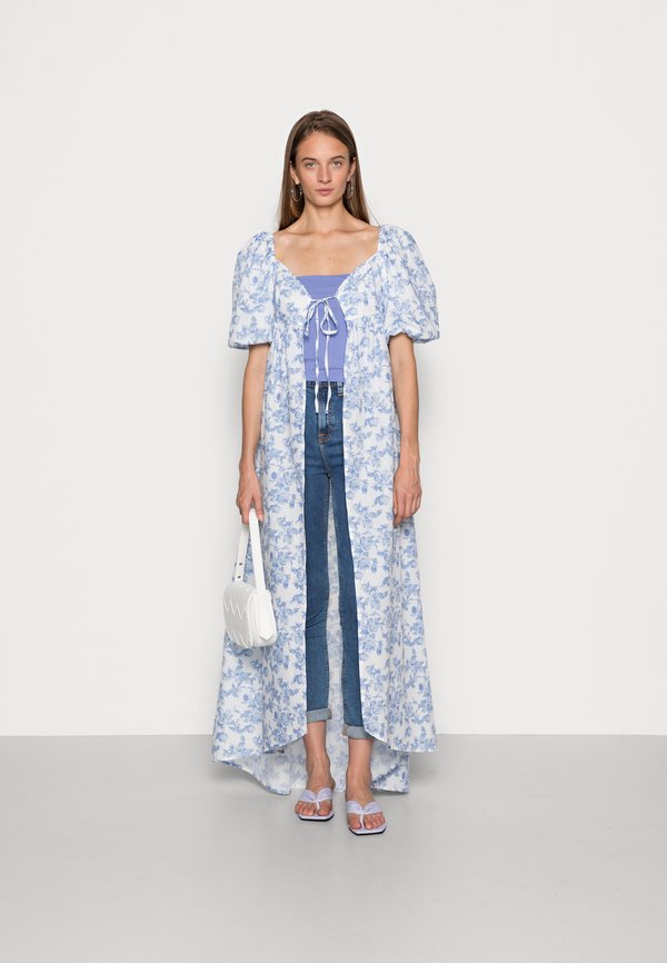 IN THE STYLE LORNA LUXE BLUE FLORAL PUFF SLEEVE TIE FRONT LONGLINE BLOUSE