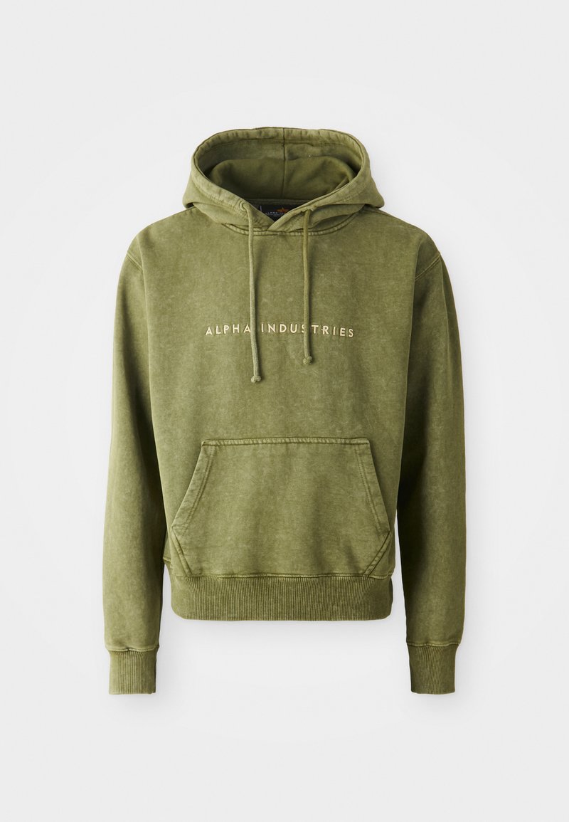 Olivgrüner Hoodie aus weichem Material, mit Kängurutasche, Zugbandkapuze und gesticktem "ALPHA INDUSTRIES"-Logo in Weiß.