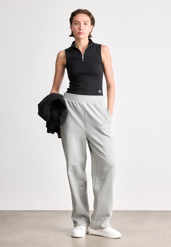 Calvin Klein STRAIGHT LEG