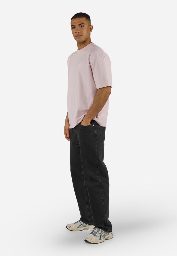 Pegador REINE OVERSIZED TEE