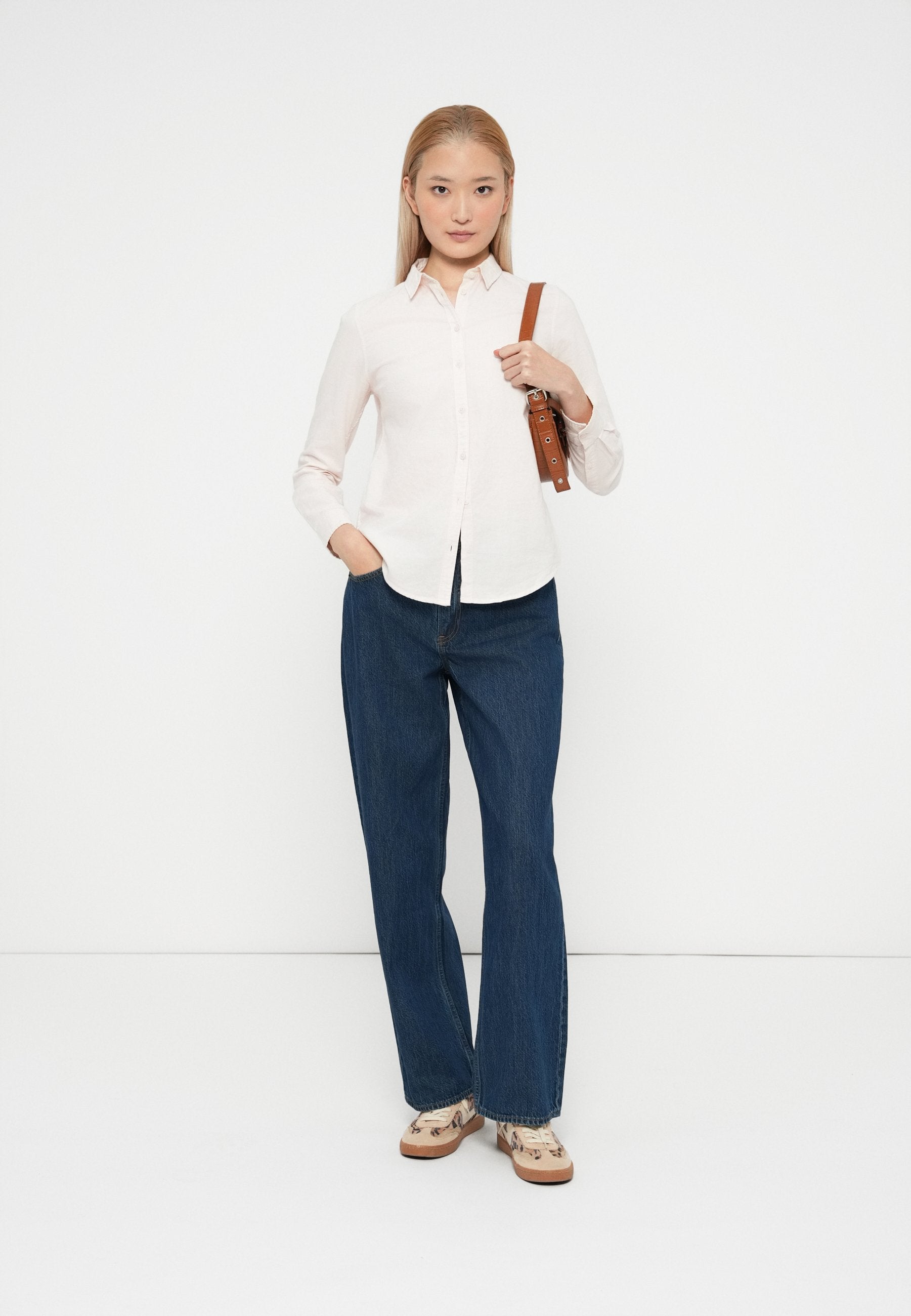Abercrombie & Fitch LOOSE
