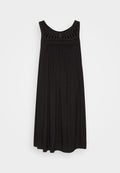 ONLLINE DRESS  Media 1