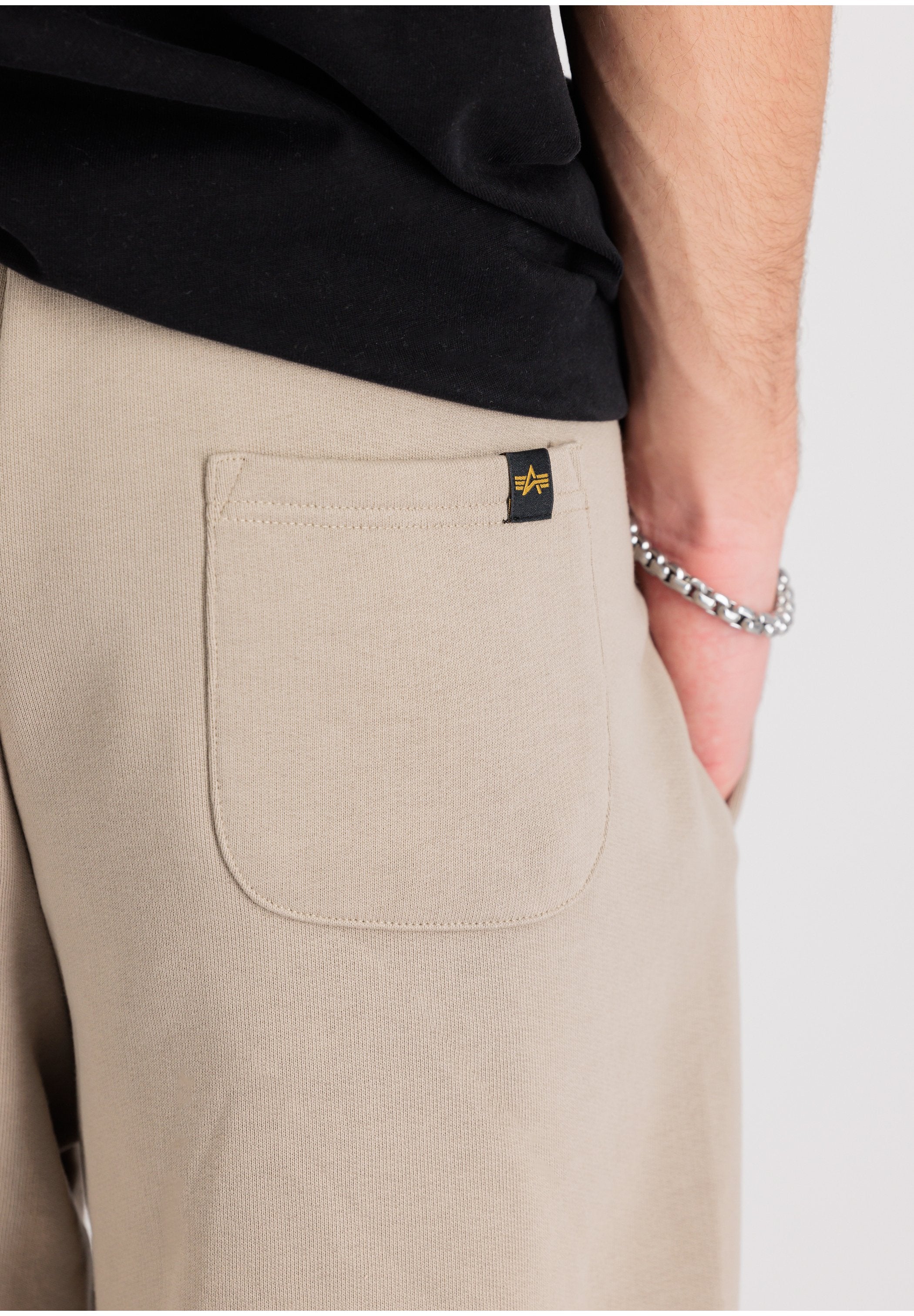 Alpha Industries ESSENTIALS JOGGER