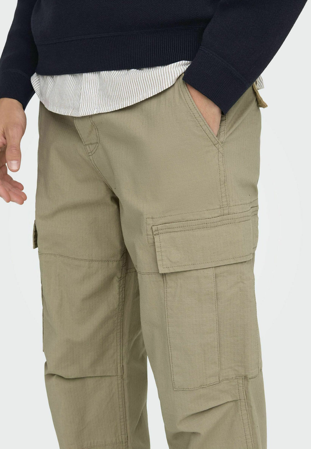 ONSRAY Loose Fit Media 6