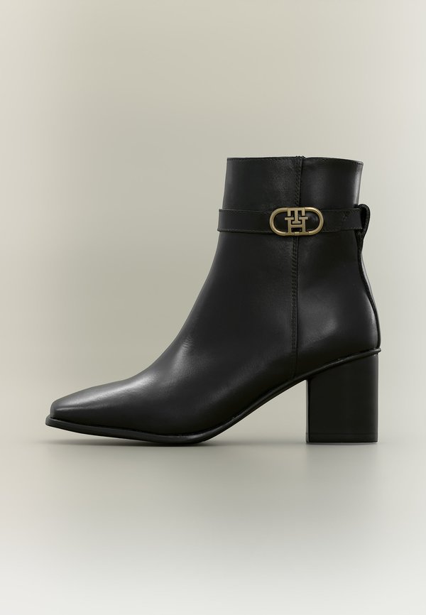 Tommy Hilfiger Wedge Ankle Boots - black