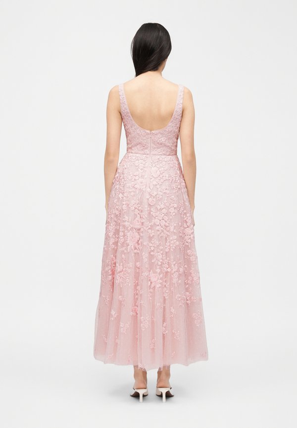 Needle & Thread SLEEVELESS SCOOP NECK ANKLE GOWN