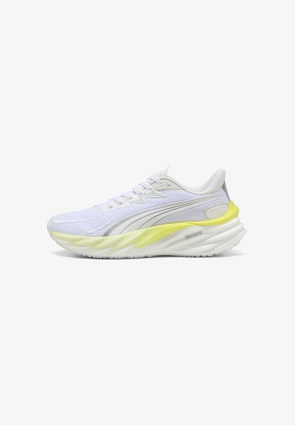 Puma VELOCITY NITRO 4 - Road running shoes - puma white-apple spritz