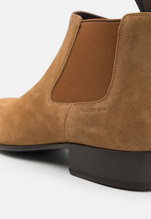 Stuart Weitzman ADWIN
