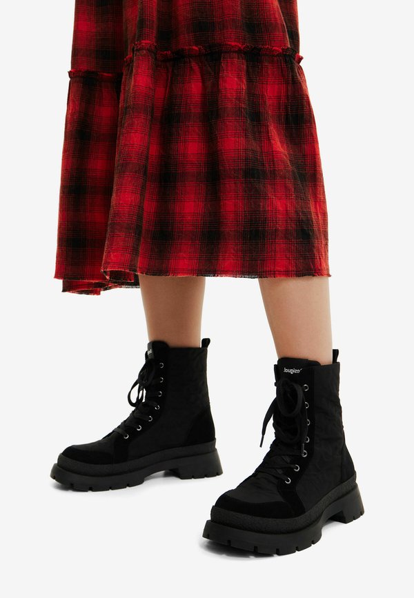 Desigual LEOPARD EFFECT LACE UP