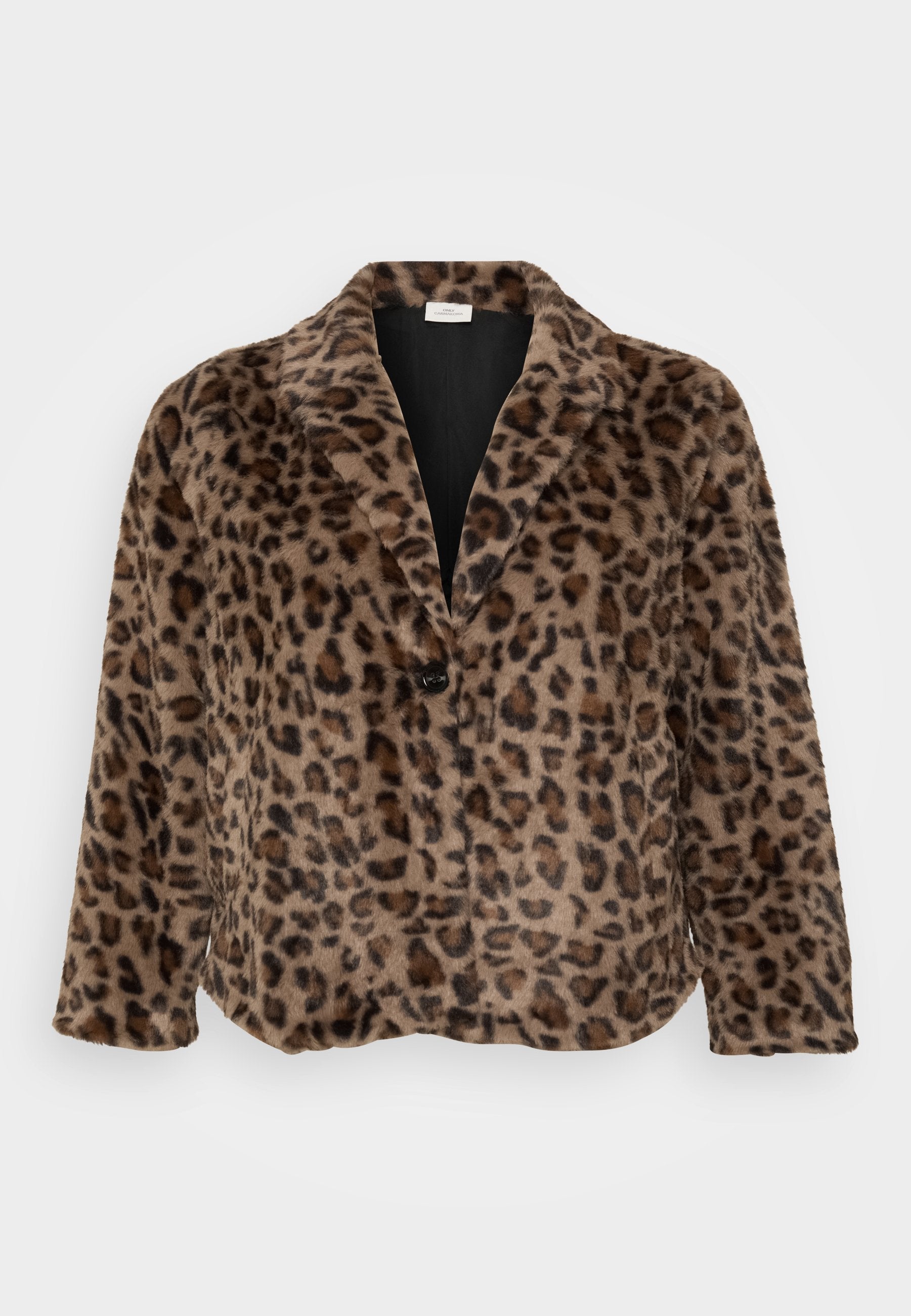 Blazer aus künstlichem Leopardenfell mit einem Reverskragen, einer Einzelknopfverschluss und einem leicht abgerundeten Saum. Weiche Textur und warme Farbtöne dominieren.