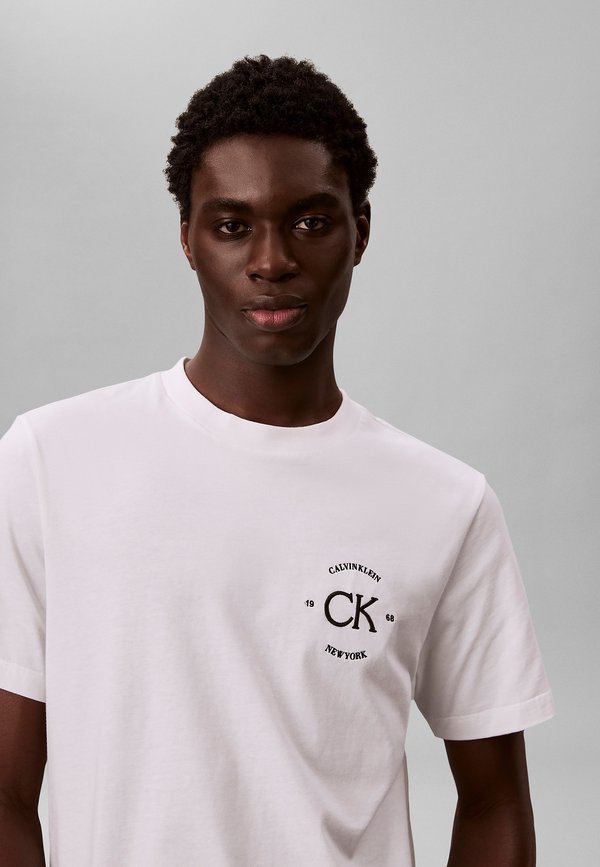 Calvin Klein Jeans  EMBROIDERED LOGO